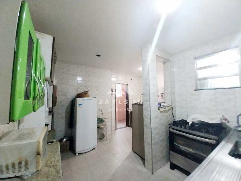 Apartamento à venda com 2 quartos, 72m² - Foto 9