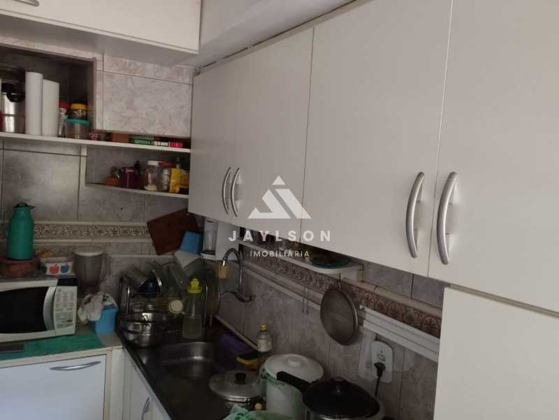 Apartamento à venda com 2 quartos, 61m² - Foto 20