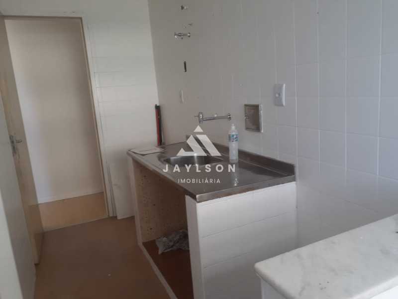 Apartamento à venda com 2 quartos, 49m² - Foto 15