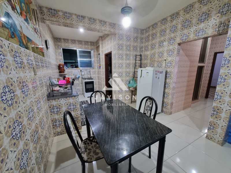 Casa de Condomínio à venda com 4 quartos, 196m² - Foto 15