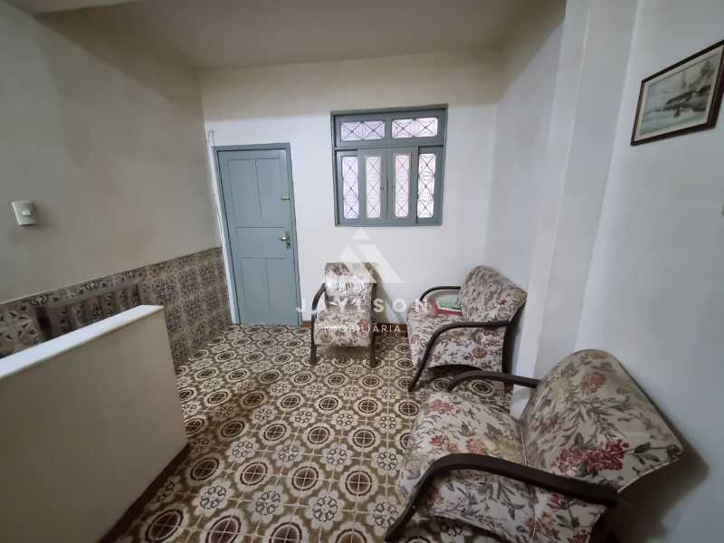 Casa de Condomínio à venda com 4 quartos, 196m² - Foto 19