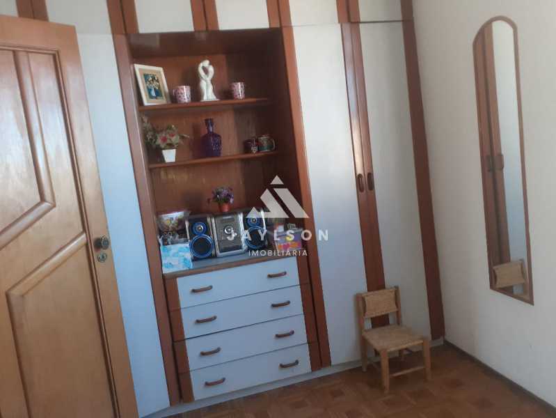 Apartamento à venda com 2 quartos, 67m² - Foto 9