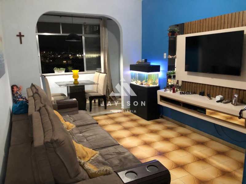 Apartamento à venda com 3 quartos, 70m² - Foto 2