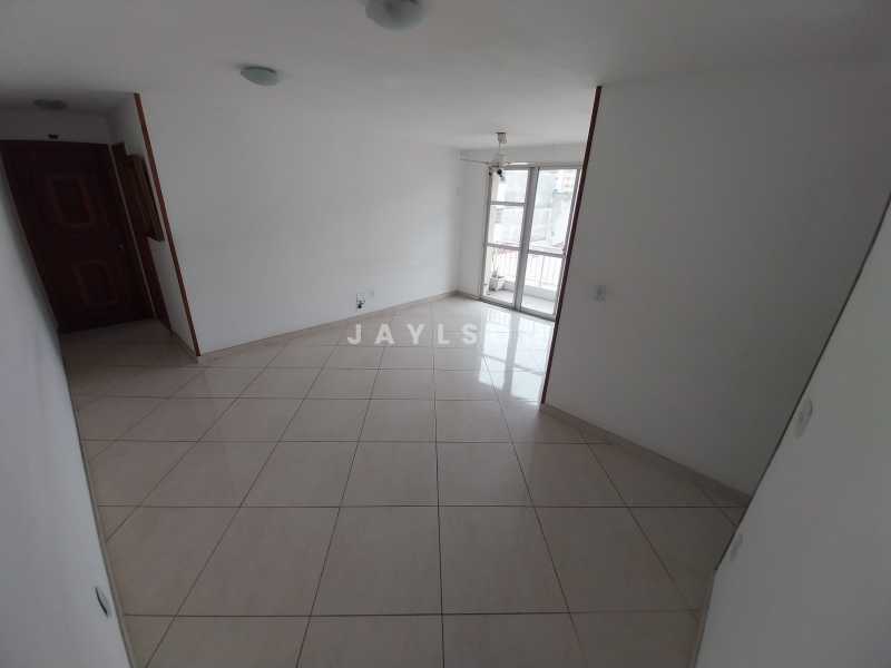 Apartamento à venda com 3 quartos, 90m² - Foto 2