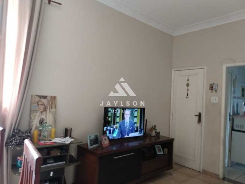 Apartamento à venda com 2 quartos, 65m² - Foto 3