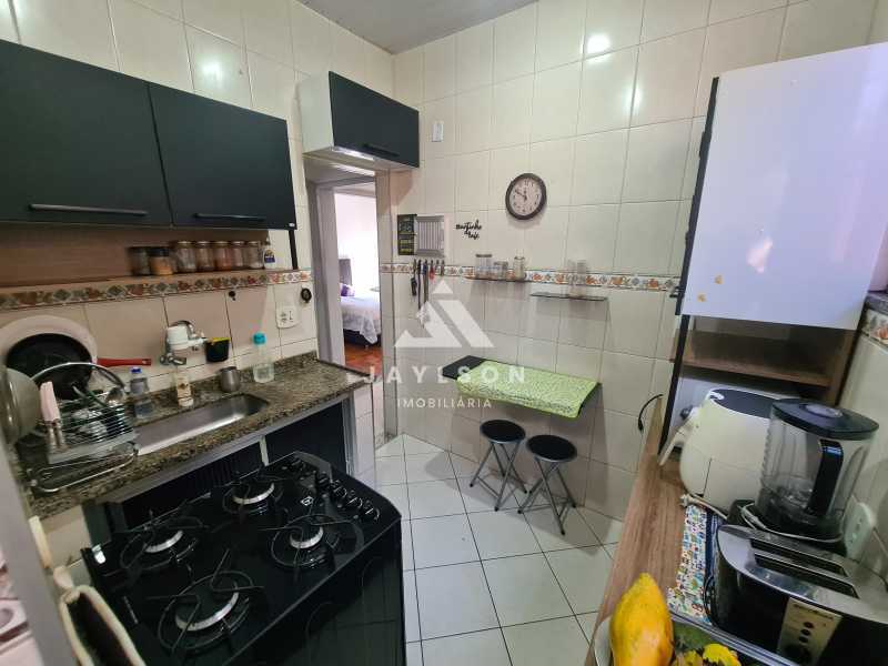 Apartamento à venda com 2 quartos, 74m² - Foto 27