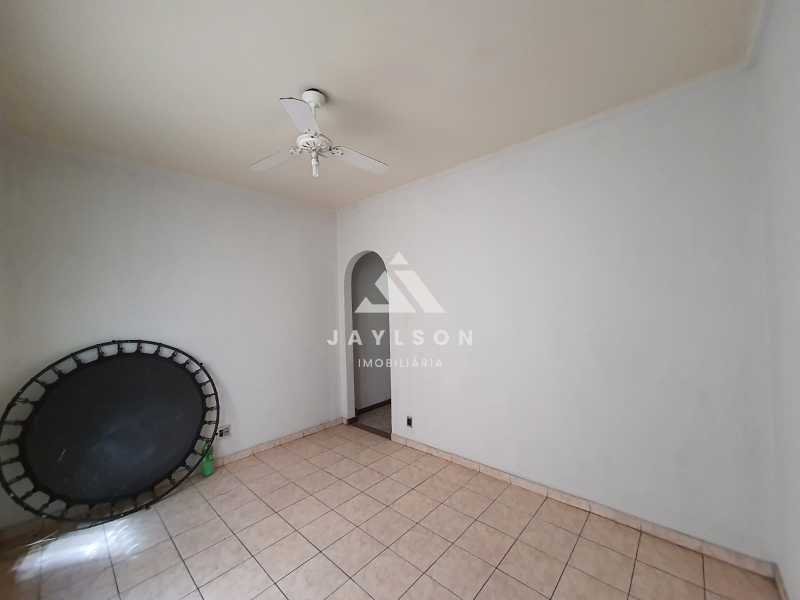 Apartamento à venda com 2 quartos, 62m² - Foto 1