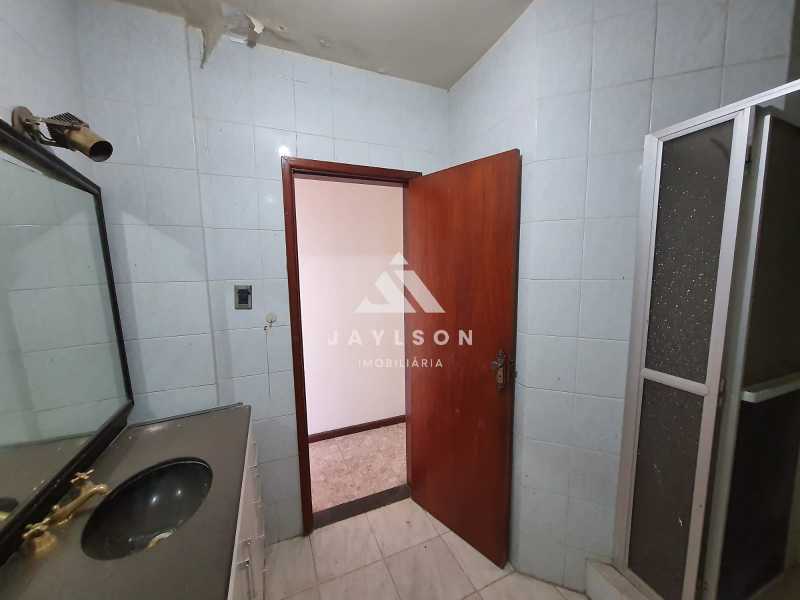 Apartamento à venda com 2 quartos, 62m² - Foto 13