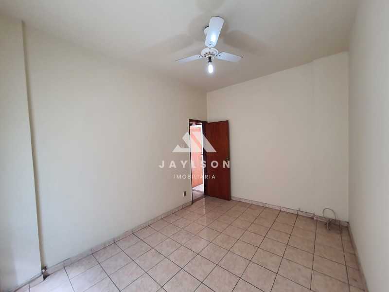 Apartamento à venda com 2 quartos, 62m² - Foto 7