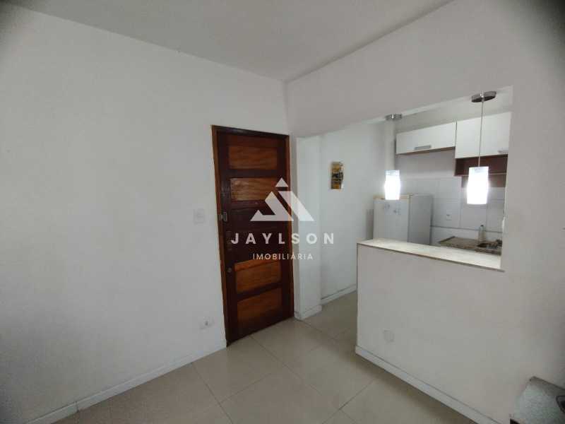 Apartamento à venda com 2 quartos, 38m² - Foto 16