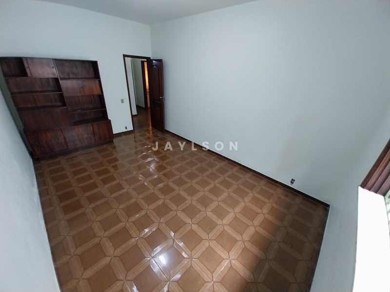 Casa à venda com 4 quartos, 357m² - Foto 12