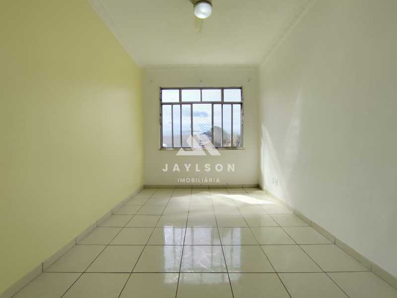 Apartamento à venda com 2 quartos, 60m² - Foto 2