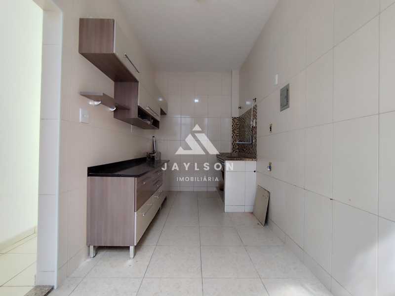 Apartamento à venda com 2 quartos, 60m² - Foto 14