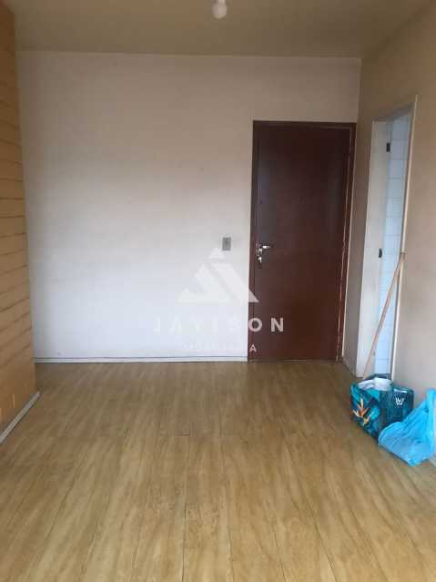 Apartamento à venda com 2 quartos, 49m² - Foto 2