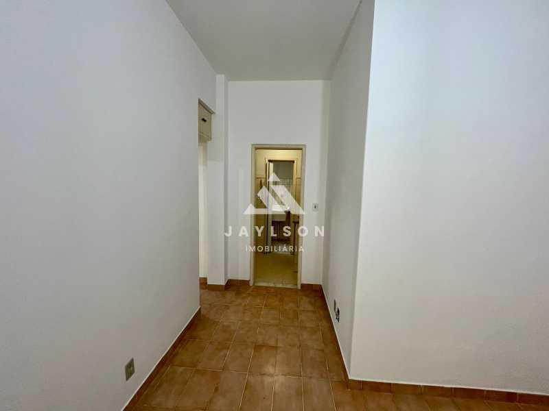 Apartamento à venda com 1 quarto, 35m² - Foto 2