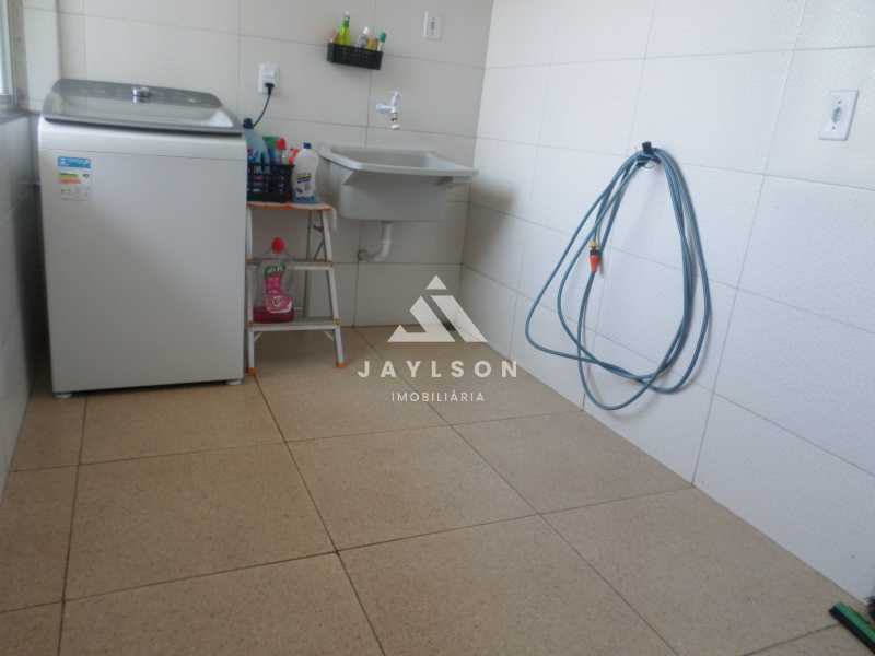 Apartamento à venda com 2 quartos, 70m² - Foto 8