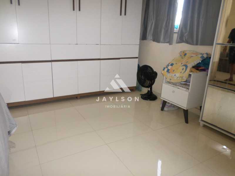 Apartamento à venda com 2 quartos, 70m² - Foto 23