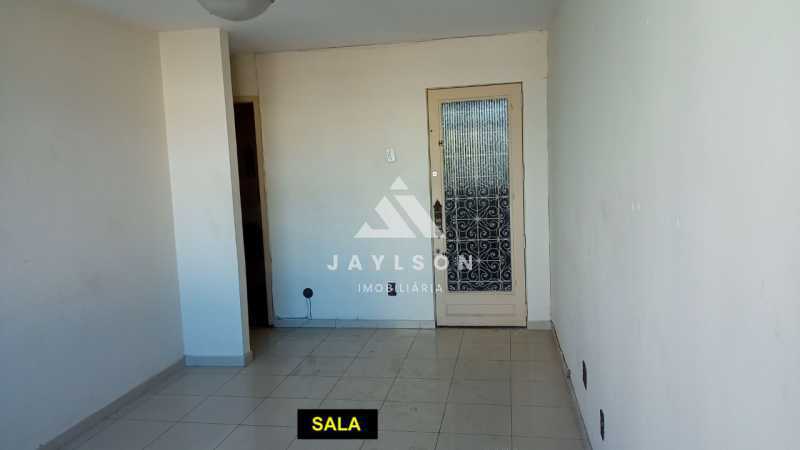 Apartamento à venda com 3 quartos, 87m² - Foto 2