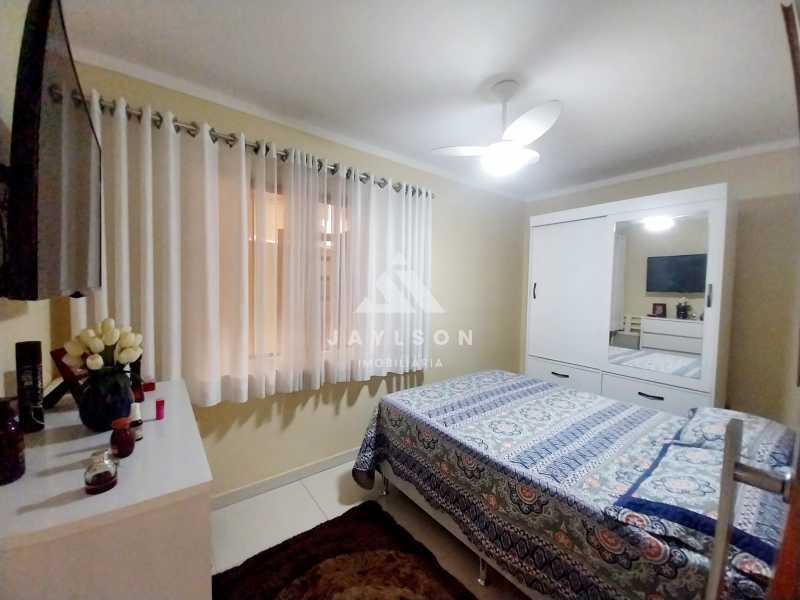 Casa de Condomínio à venda com 2 quartos, 220m² - Foto 13