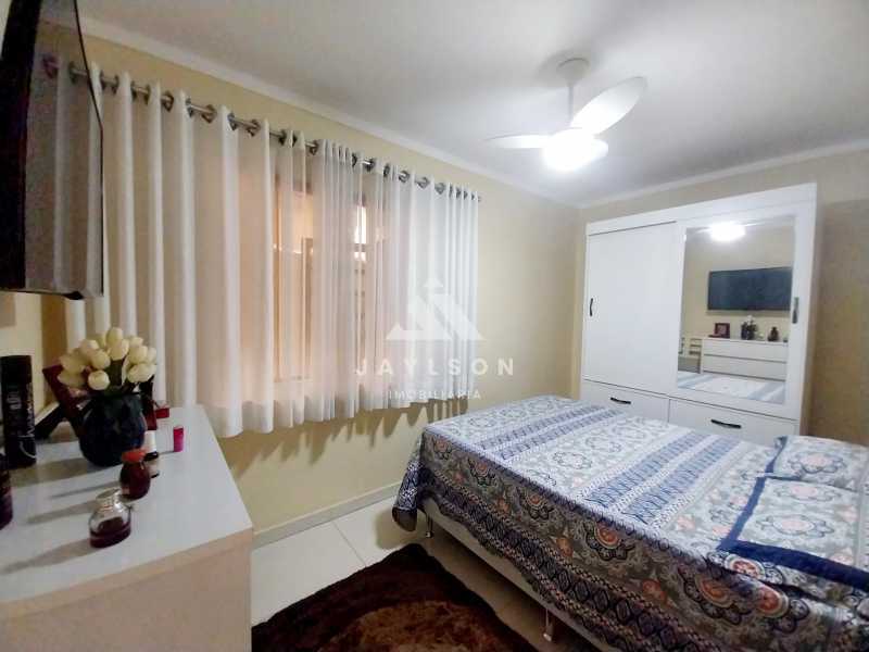 Casa de Condomínio à venda com 2 quartos, 220m² - Foto 14