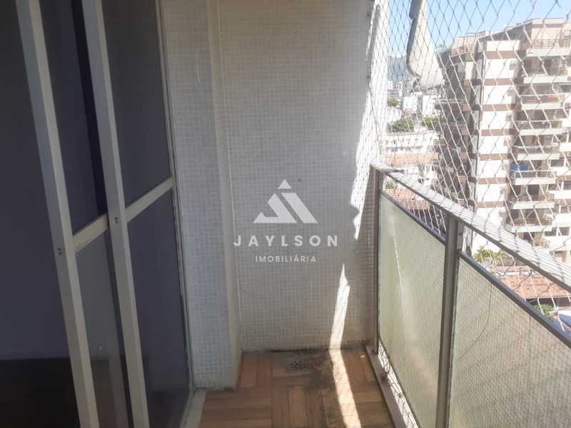 Apartamento à venda com 2 quartos, 72m² - Foto 18