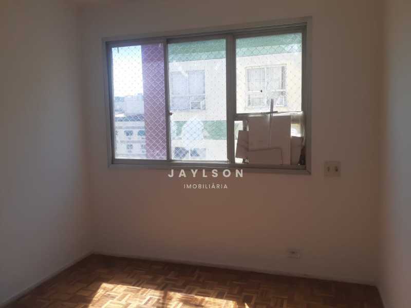 Apartamento à venda com 2 quartos, 72m² - Foto 5