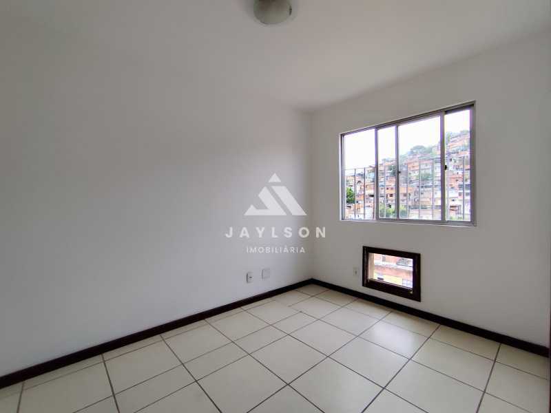 Apartamento à venda com 2 quartos, 72m² - Foto 13