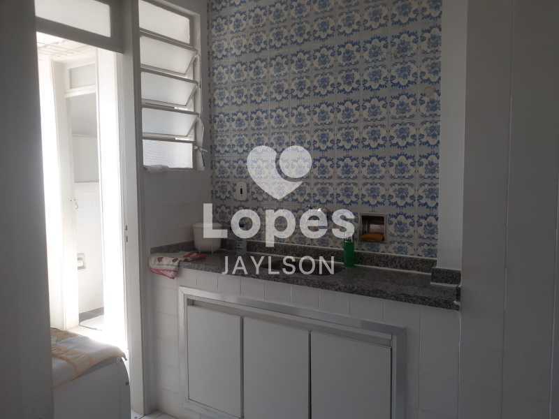 Apartamento à venda com 2 quartos, 65m² - Foto 21