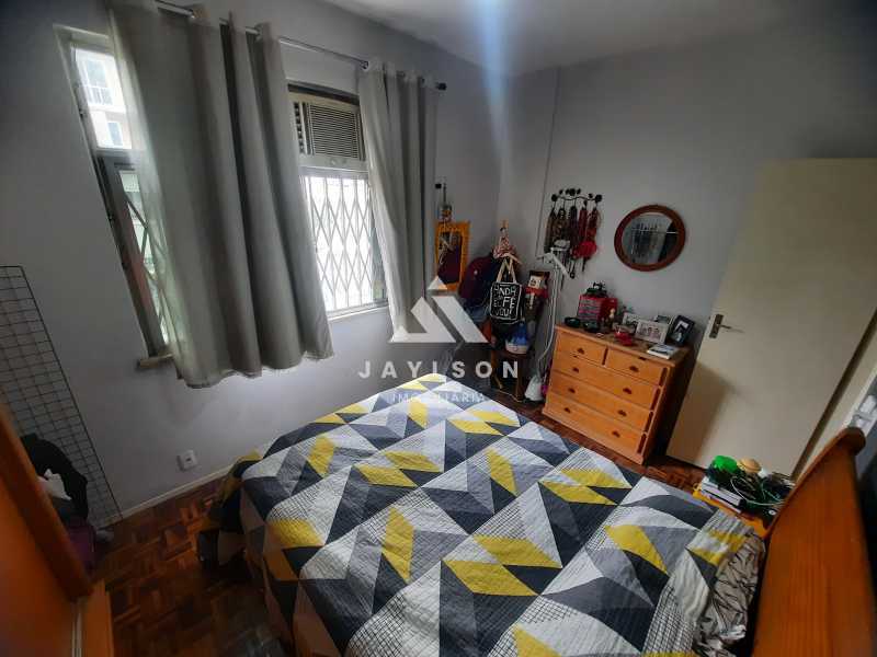 Apartamento à venda com 2 quartos, 70m² - Foto 6