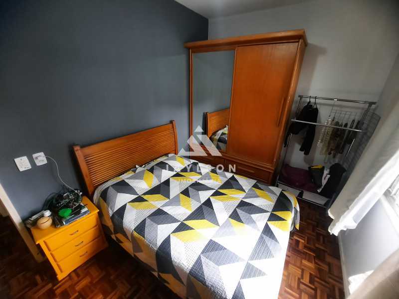 Apartamento à venda com 2 quartos, 70m² - Foto 7