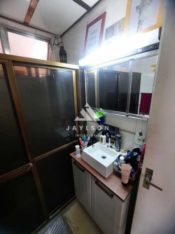 Apartamento à venda com 2 quartos, 70m² - Foto 11