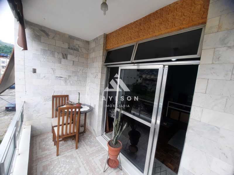 Apartamento à venda com 2 quartos, 70m² - Foto 20