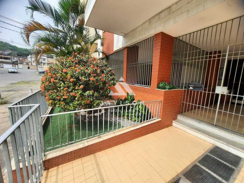 Apartamento à venda com 2 quartos, 70m² - Foto 23