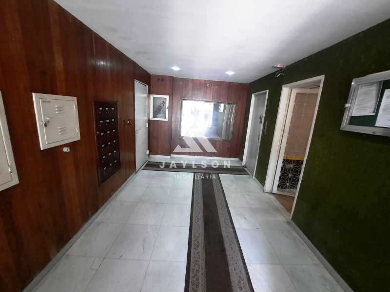 Apartamento à venda com 2 quartos, 70m² - Foto 24