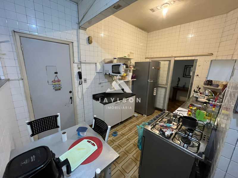 Apartamento à venda com 3 quartos, 93m² - Foto 9