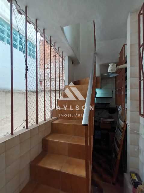 Casa de Vila à venda com 4 quartos, 190m² - Foto 30