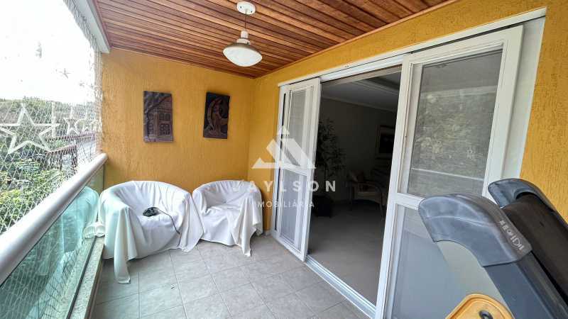 Apartamento à venda com 3 quartos, 200m² - Foto 6