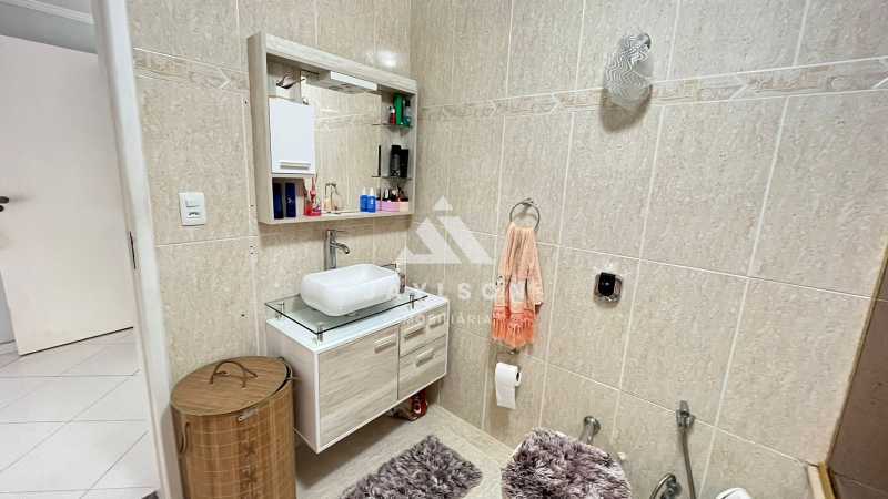 Apartamento à venda com 3 quartos, 200m² - Foto 11