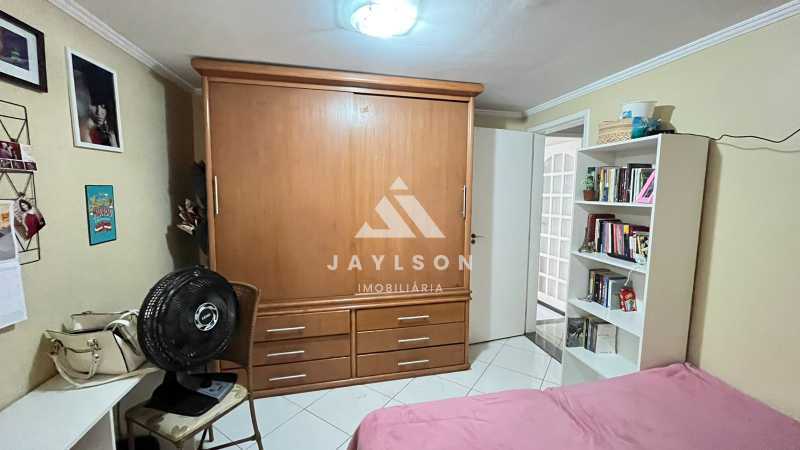 Apartamento à venda com 3 quartos, 200m² - Foto 17