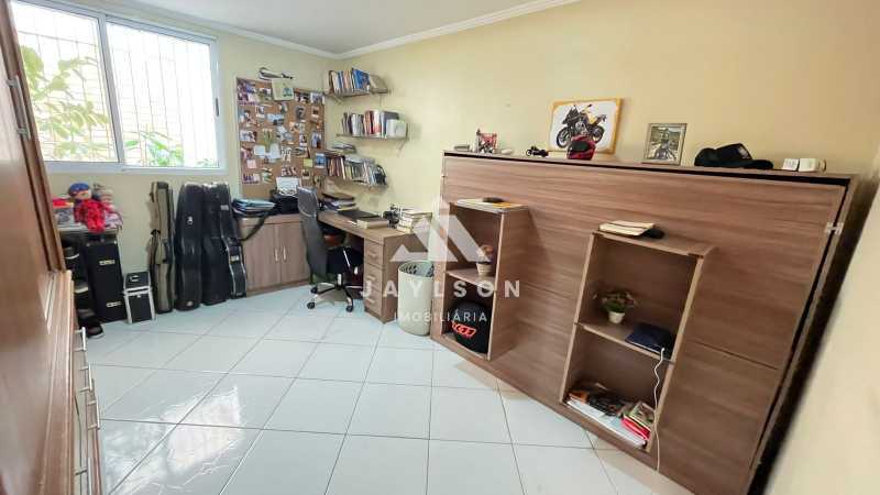 Apartamento à venda com 3 quartos, 200m² - Foto 19