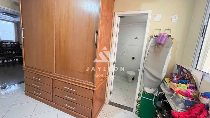 Apartamento à venda com 3 quartos, 200m² - Foto 20