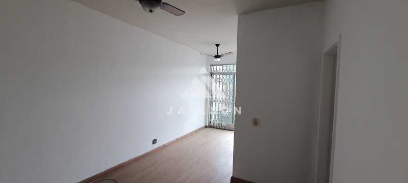 Apartamento à venda com 2 quartos, 84m² - Foto 23