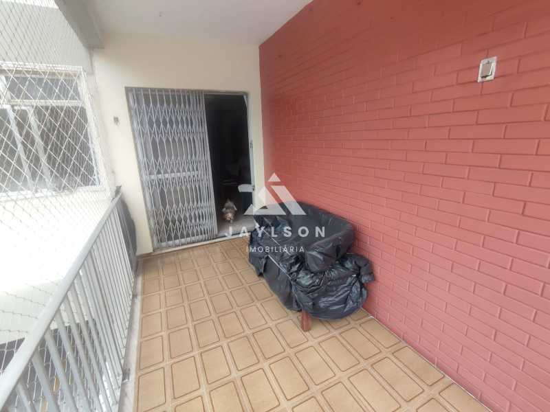 Apartamento à venda com 2 quartos, 77m² - Foto 23