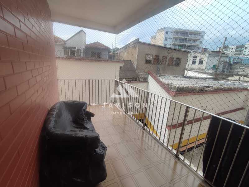 Apartamento à venda com 2 quartos, 77m² - Foto 24