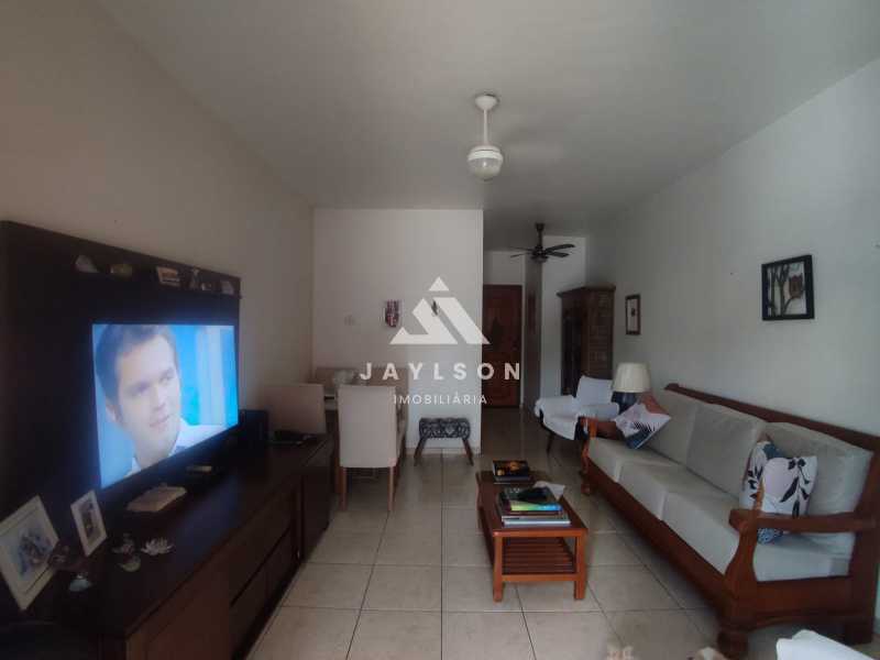 Apartamento à venda com 2 quartos, 77m² - Foto 1