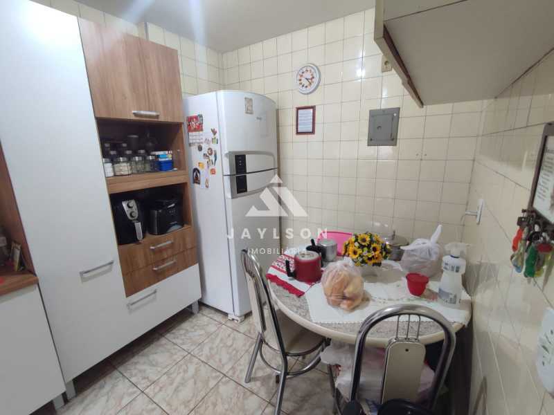 Apartamento à venda com 2 quartos, 77m² - Foto 17