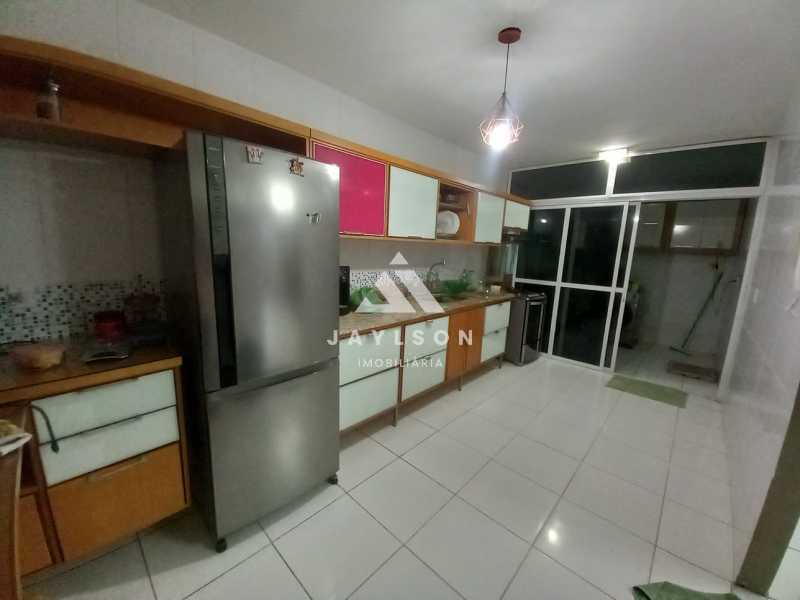 Apartamento à venda com 2 quartos, 109m² - Foto 13