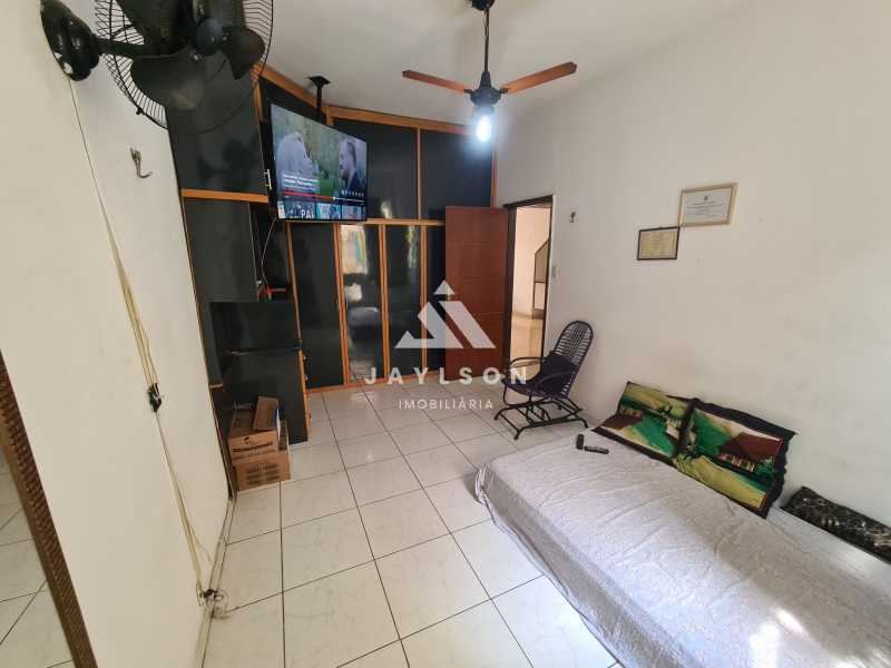 Apartamento à venda com 2 quartos, 80m² - Foto 15