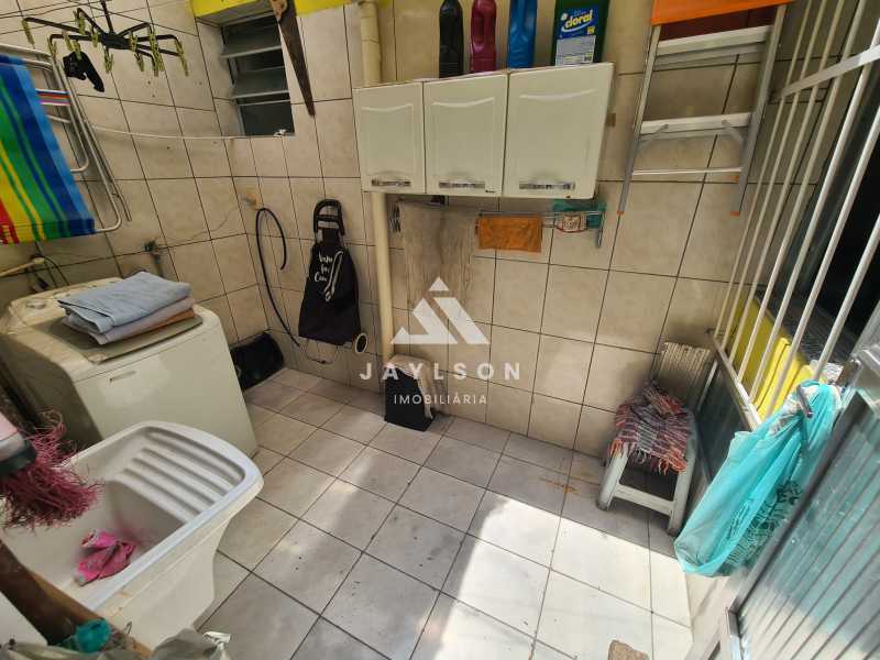 Apartamento à venda com 2 quartos, 80m² - Foto 23