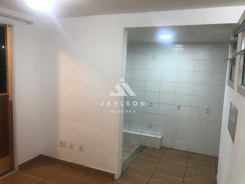 Apartamento à venda com 2 quartos, 48m² - Foto 12